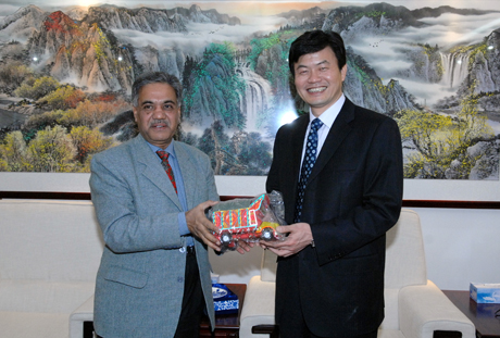 CNAS�ؕ�(sh��)�L(zh��ng)Ф���A��(hu��)Ҋ(ji��n)�ͻ�˹̹�Ƽ���(li��n)�ϼ��g(sh��)�(w��n)�Ͱͻ�˹̹��(gu��)��