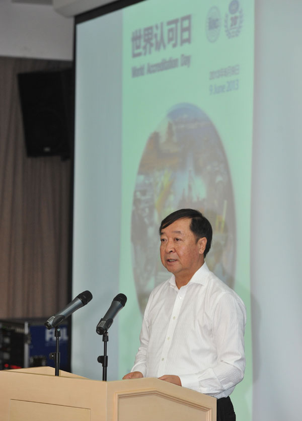 �����������J(r��n)�������}����ھ��e�k