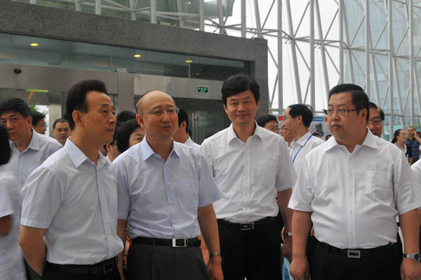 2013�ꡰȫ���z�y������_���ա���ӆ���