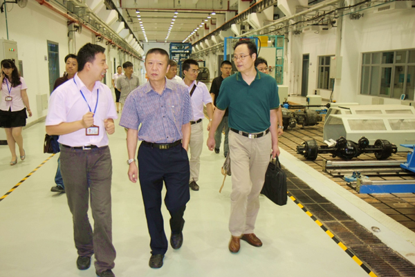 �J�O(ji��n)ί���ɲ��h֧���c�J�����ĵ�13�h֧���Y(ji��)��Ⱥ��·���������`��