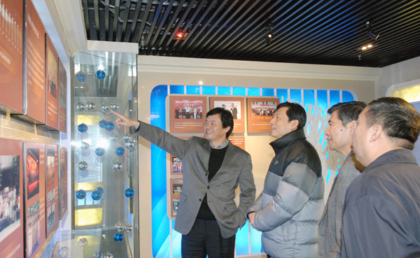 孫大偉考察認可中心寄語認可工作