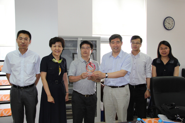 CNAS領(lǐng)導(dǎo)帶隊調(diào)研艾迪康醫(yī)學(xué)檢驗中心