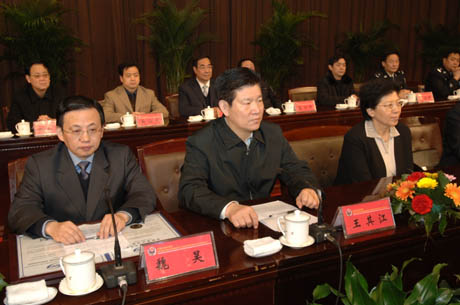 ʯ���f�й�����¡���e��ͨ�^(gu��)��(sh��)�(y��n)�҇�(gu��)���J(r��n)���C�C�߿Ƽ���(qi��ng)���o(j��)����