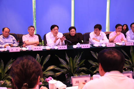 �J(r��n)��ί�T���I(l��ng)��(d��o)����̫�����I(y��)�{(di��o)��