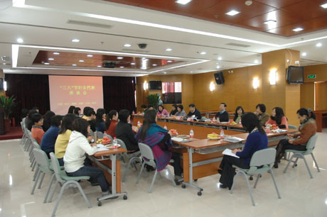 �J���������_�����ˡ���(ji��)�DŮ������Մ��